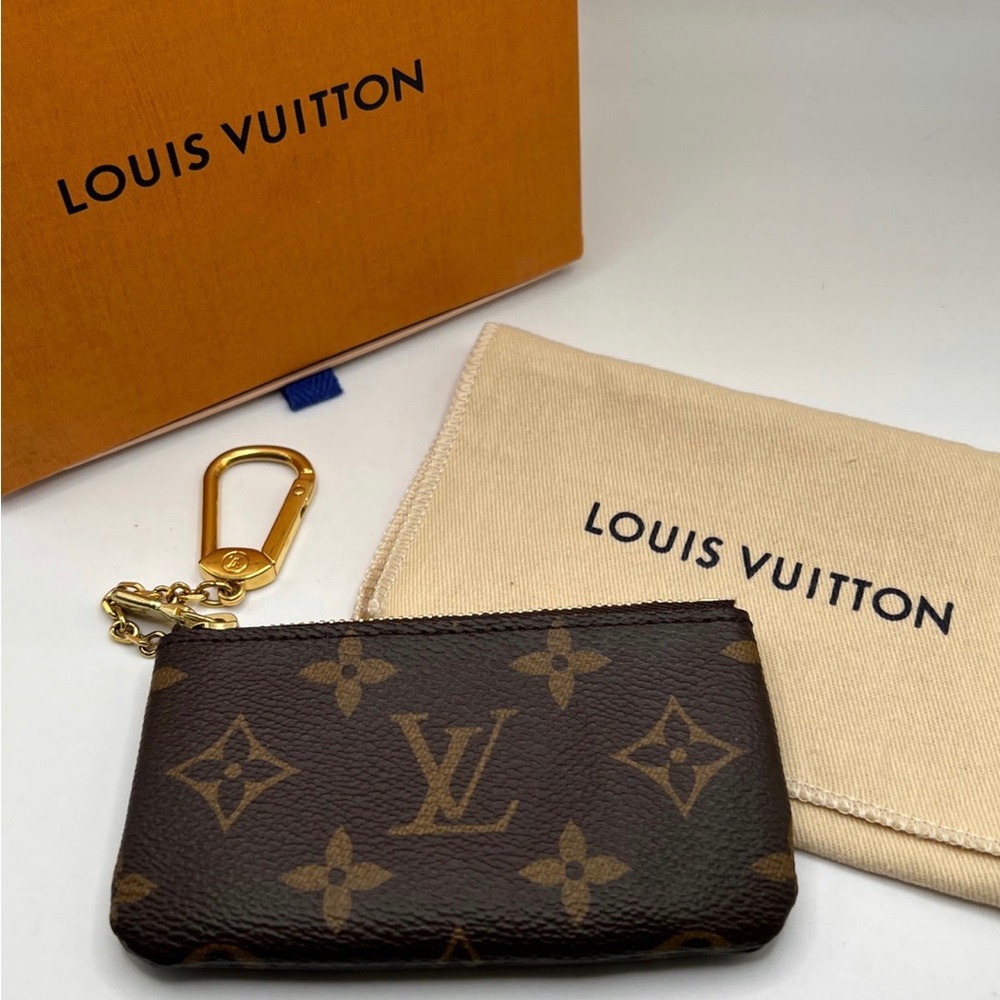 🆕 Louis Vuitton Keychain Coin Pouch